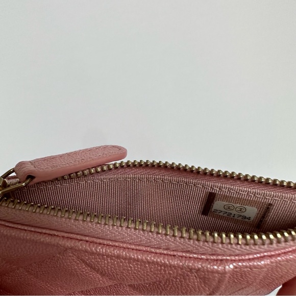 Chanel Iridescent Caviar Quilted Flap Zip Card Holder Pink - Picture 10 of 11
